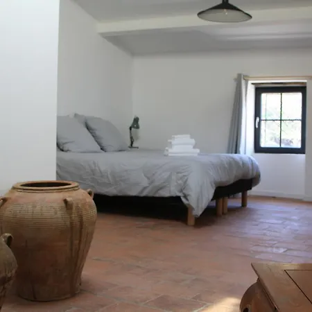 Le Verre A Soi Guest house Bez-et-Esparon